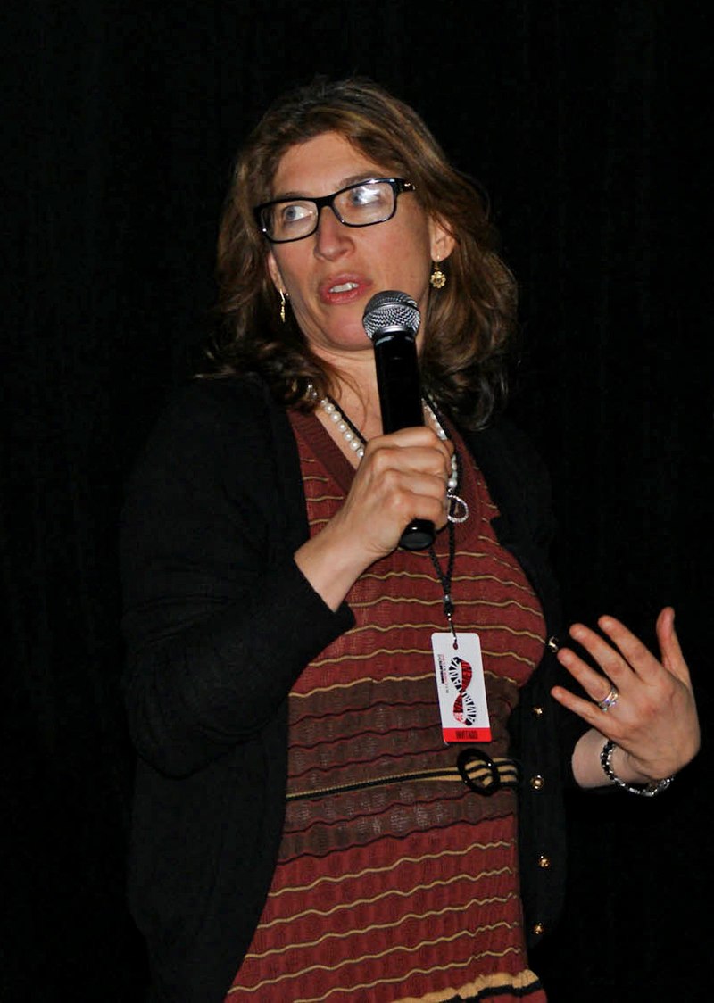 Exploring the Impact of Social Media on Today's Youth: Insights from Lauren Greenfield's Documentary