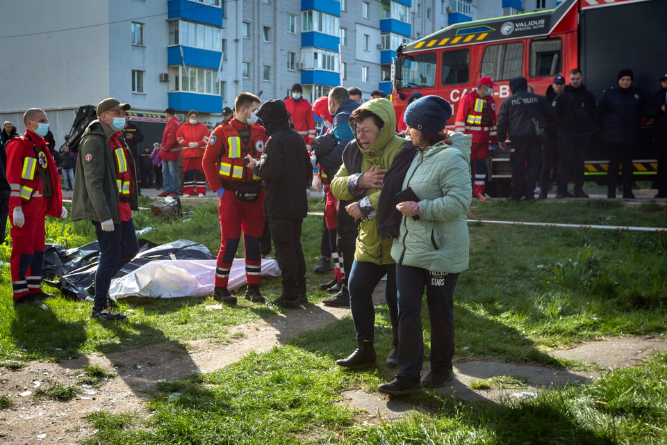 Russian Missile Strikes Claim Lives of Ukrainian Civilians Amid NATO Summit