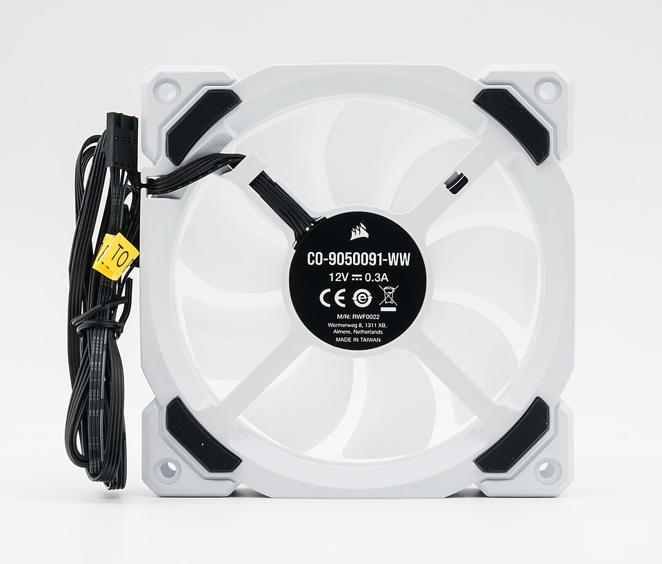 Corsair Vengeance a5100 Review: Premium Gaming PC with Trade-offs