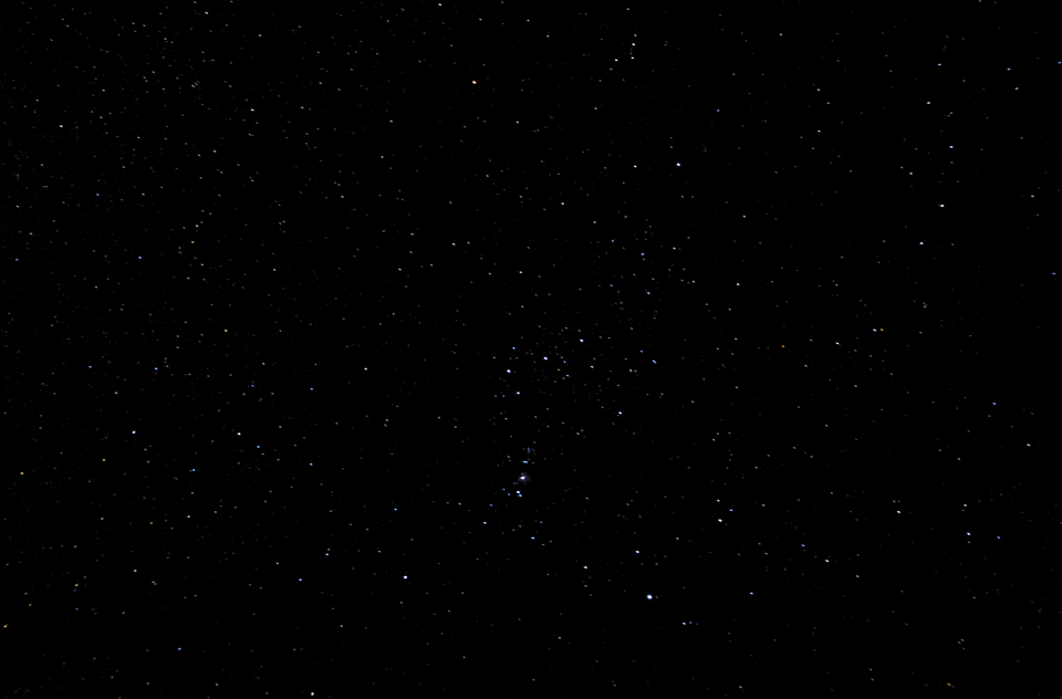 Orion Constellation Shines Red in Spectacular Deep Space Image