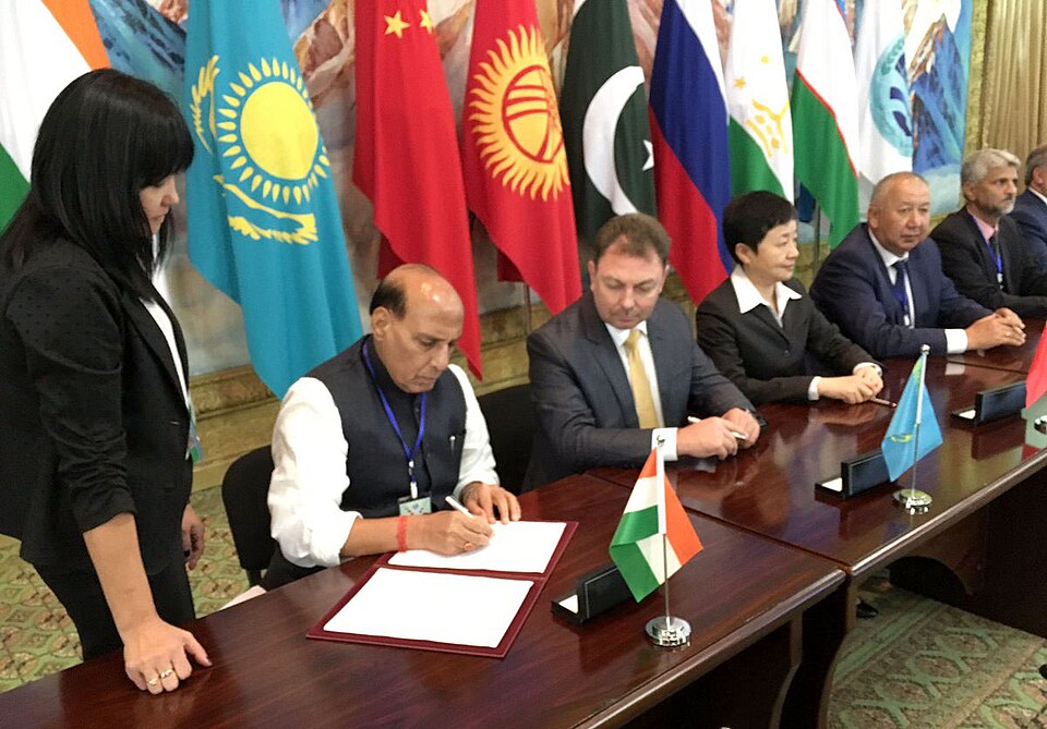 Rajnath Singh Condemns Pakistan for Terrorism at SCO Defence Summit