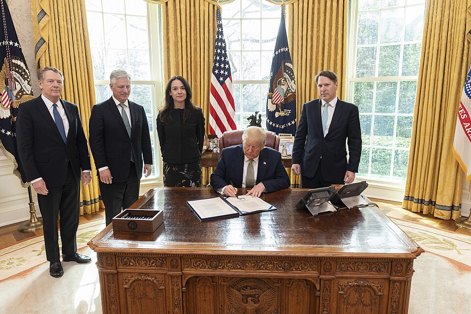 Trump Administration's Trade Policy Faces Deadline Amidst Turbulent Climate