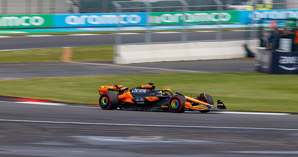 Oscar Piastri Anticipates Multi-Team Battle at Silverstone Grand Prix