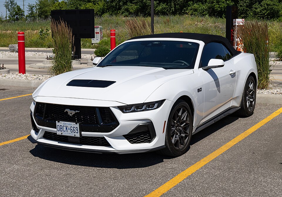 2025 Ford Mustang GT: The Last Affordable Manual V8 Sports Car