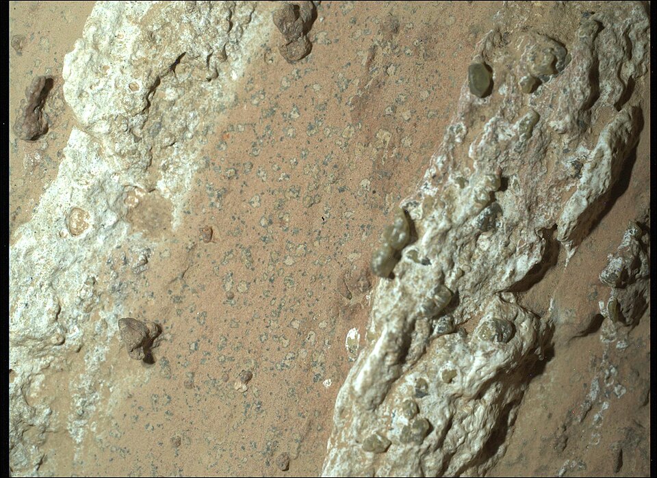 New Evidence Reveals Ancient Rivers on Mars, Indicating a Wetter Past