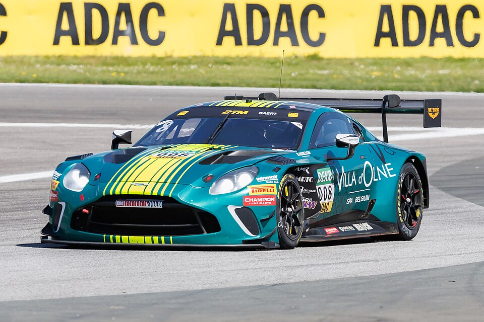 Aston Martin Unveils High-Performance 680hp Vantage S Model
