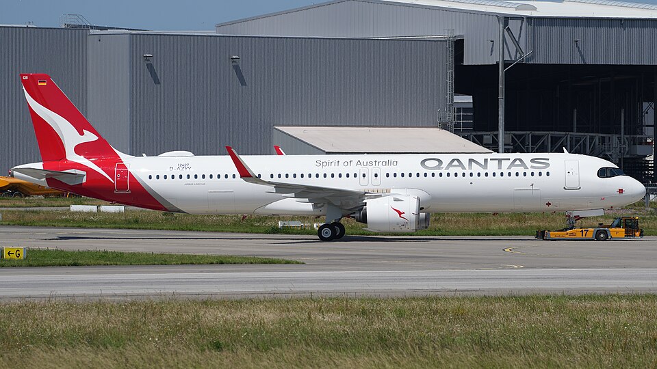 Passengers Experience 21-Hour Delay Following Aerobridge Incident at Sydney Airport