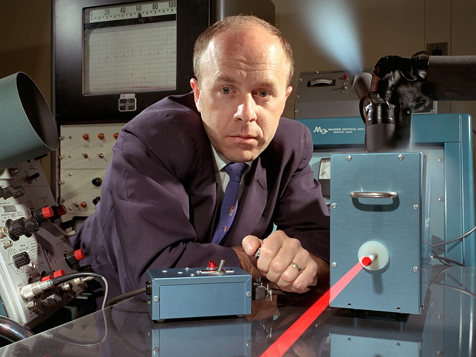 Innovative Crystal Laser Design Enhances Safety and Precision in Technology