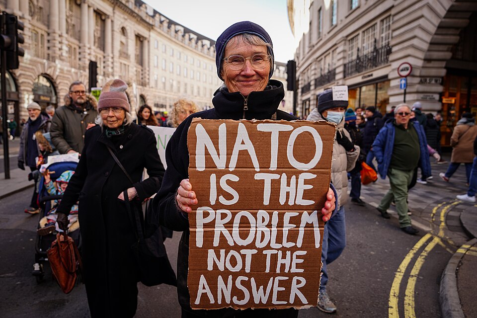 Trump Secures NATO Arms Deal for Ukraine, Threatens Russia with Sanctions