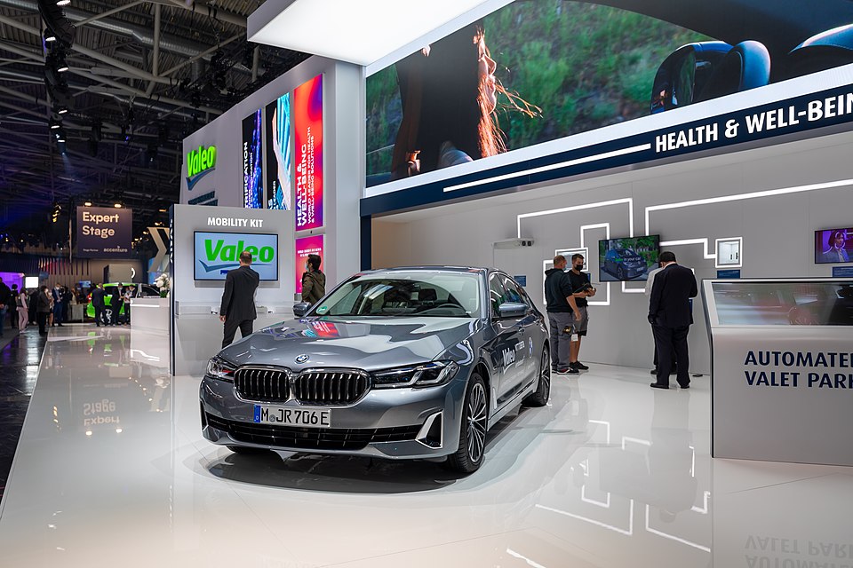 Valeo's 5-in-1 Power Electronics Module Chosen by Chinese Automaker