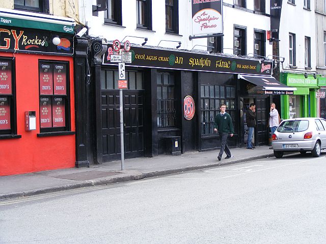 Cork's An Spailpín Fánach Pub Listed for Sale as Owner Retires