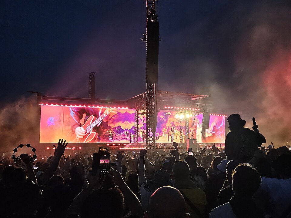 Major Travel Advisory for Oasis Fans Attending Heaton Park Show