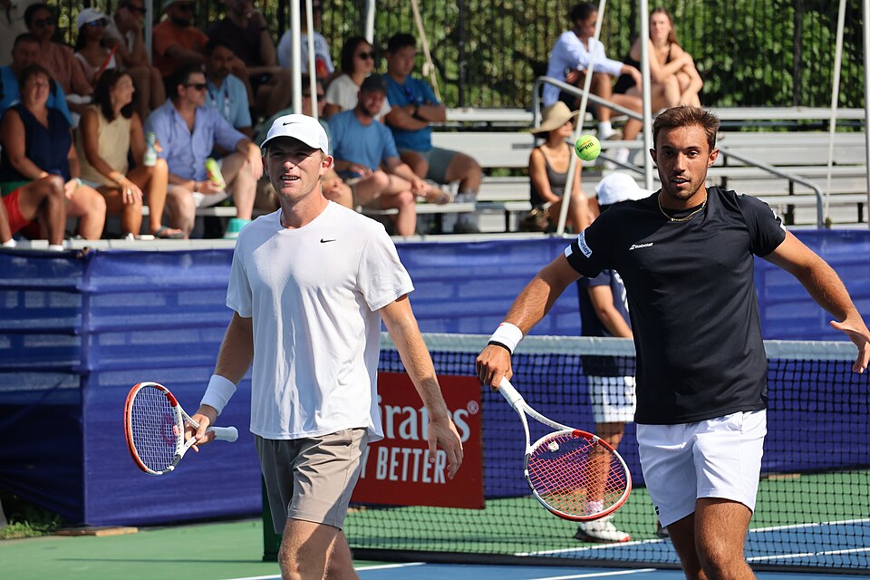 Robert Cash and JJ Tracy Secure First ATP Tour Doubles Title in Los Cabos
