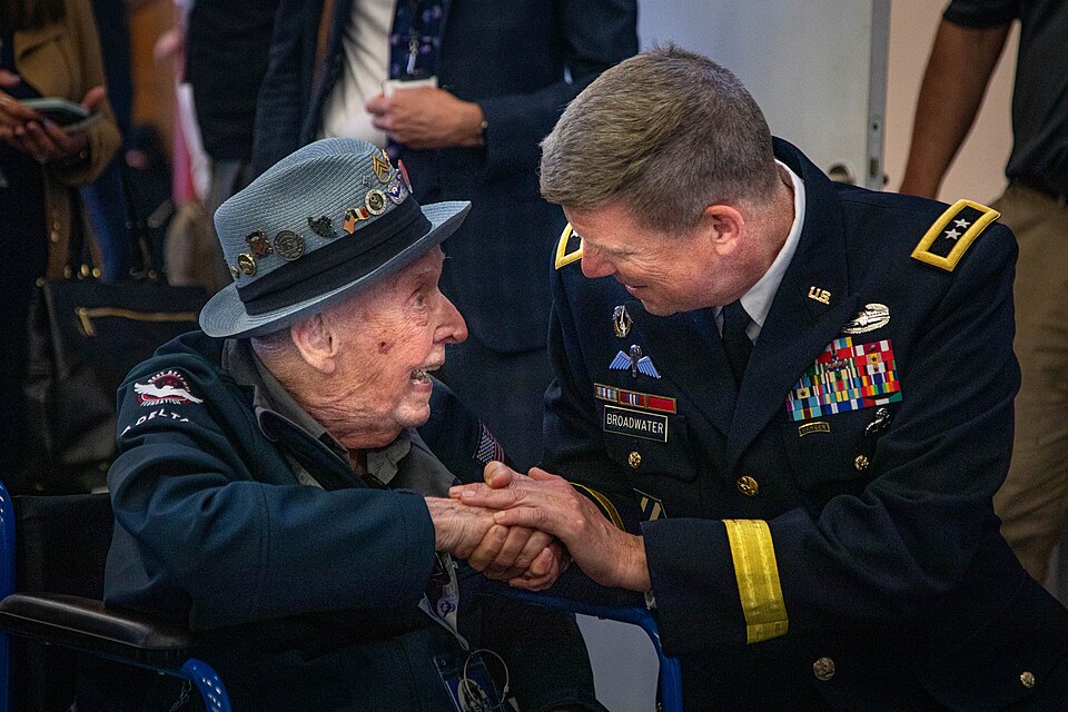 Tributes Emerge for 'Papa' Jake Larson, WWII Veteran and TikTok Star