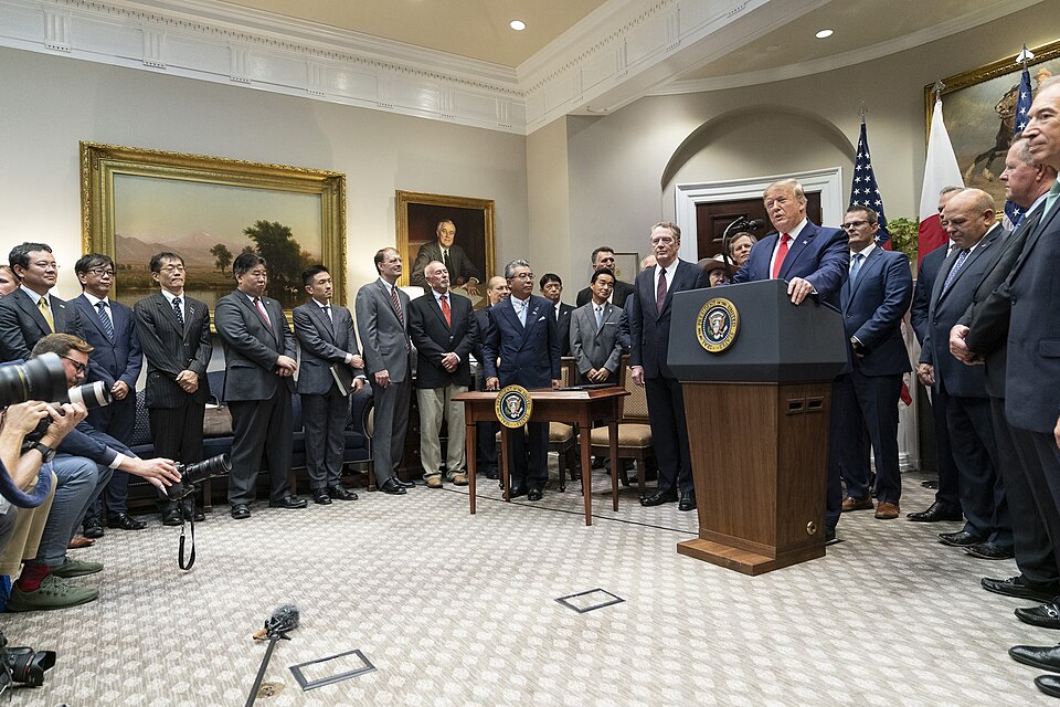 Trump Unveils Major Trade Agreement with Japan, Imposing 15% Tariff