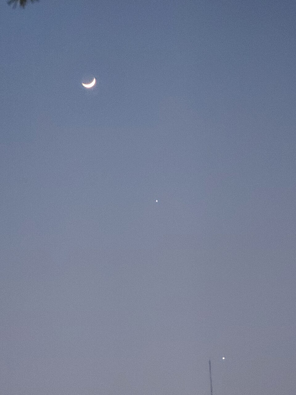 Morning Sky Highlights: Jupiter and Crescent Moon Dance in Gemini