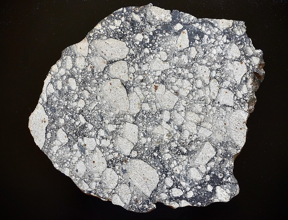 New Research Utilizes Ground Sensors to Differentiate Meteoroid Fireball Fragmentation