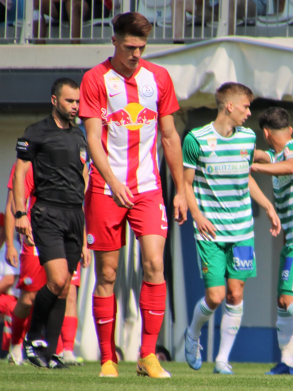 Manchester United's Pursuit of Benjamin Sesko: Transfer Talks Confirmed