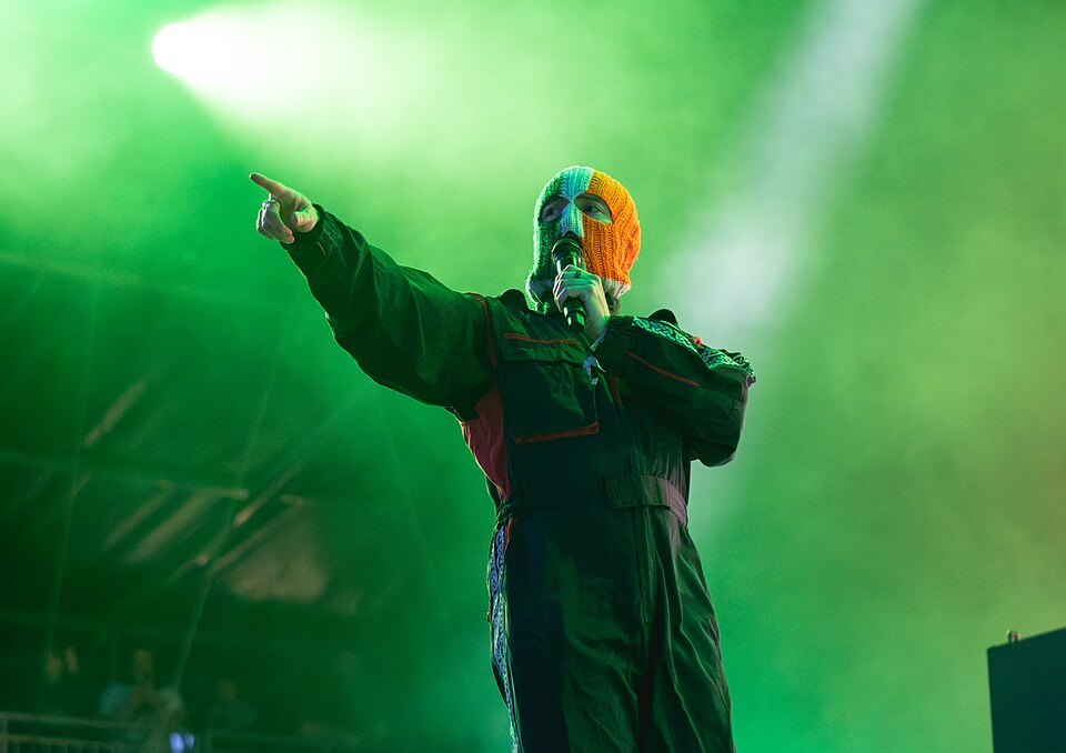 Hungary Prohibits Irish Rap Group Kneecap from Festival Performance