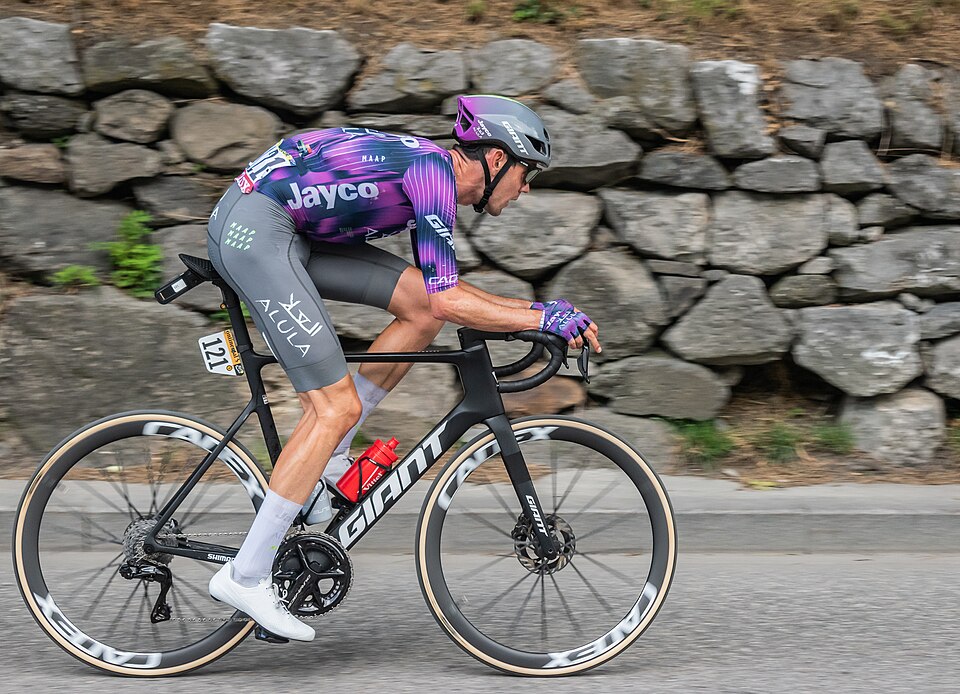 Ben O'Connor Triumphs in Tour de France Stage 18, Conquering the Alps