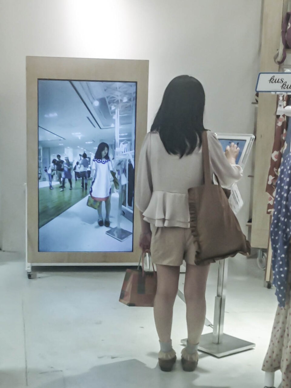 Google Launches Virtual Clothing Try-On Tool for U.S. Shoppers