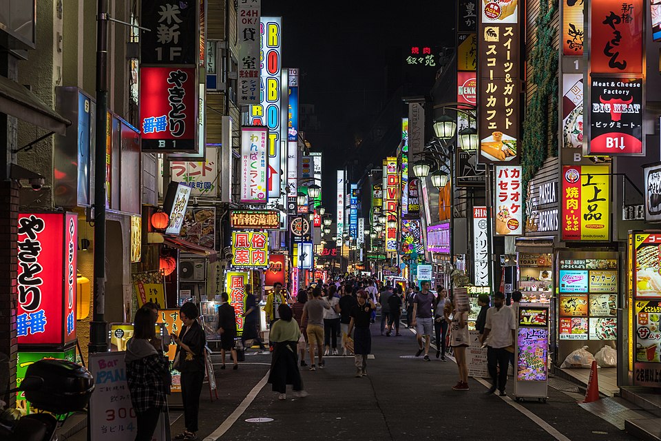 Zahyr Caan Captures Tokyo's Urban Essence Through Street Photography