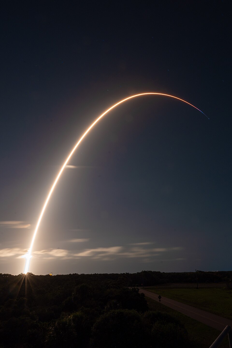 SpaceX Successfully Launches 28 Starlink Satellites with Record Booster Flight
