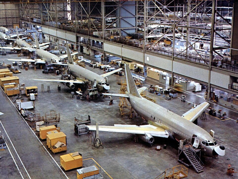 Boeing Sees Record 303 Airplane Orders Ahead of Paris Air Show