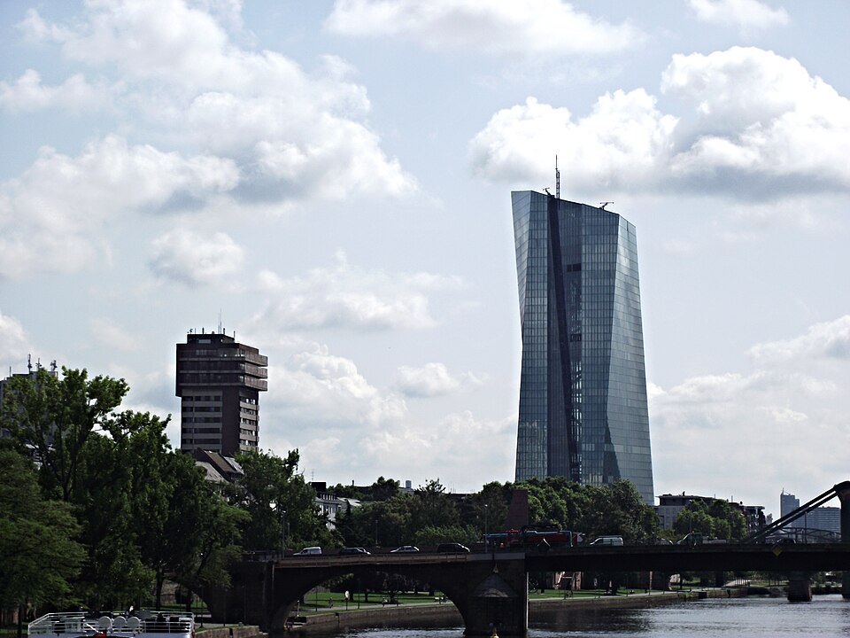 ECB and People's Bank of China Enhance Cooperation with New MoU