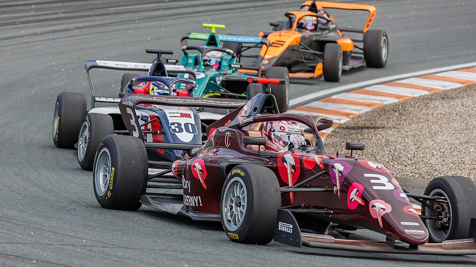 F1 Academy's Historic Debut at Circuit Gilles Villeneuve in Montreal