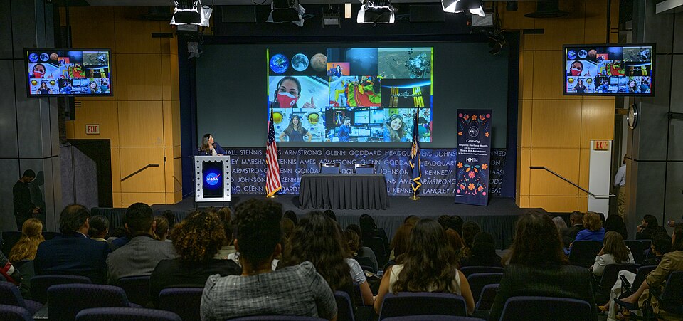 Illumina Supports STEM Education at Singapore's Brain Fest 2025