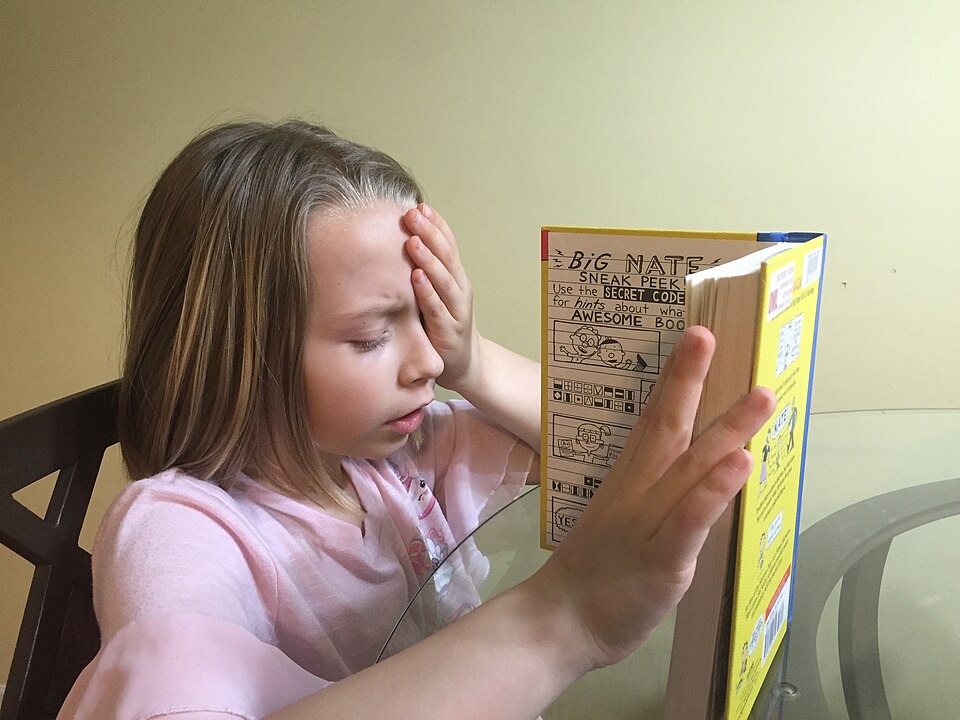 Enhancing Children's Eye Health: Nutrition Solutions for Computer Vision Syndrome
