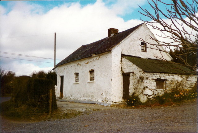 Cottage in County Kilkenny Listed for €275,000, Requires Renovation