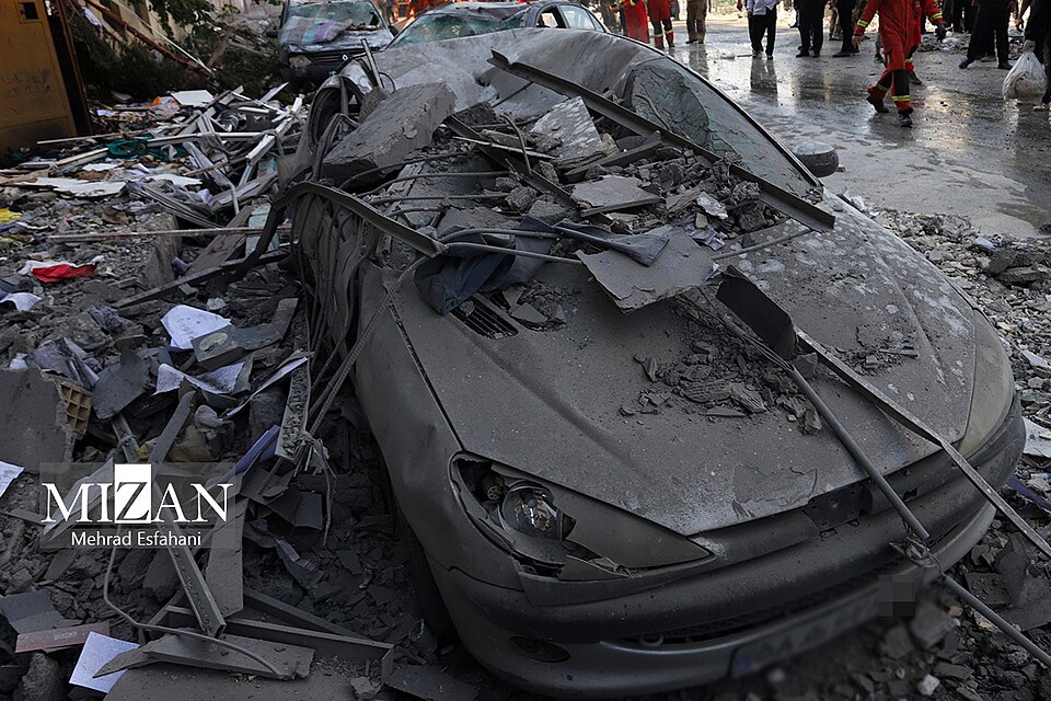 Escalating Conflict: Iran's Missile Strikes on Israel Amid Retaliation
