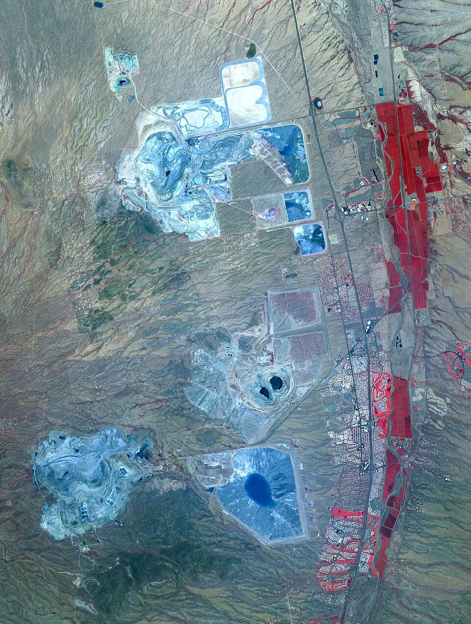 Black Mammoth Metals Expands Copper and Gold Exploration in Arizona