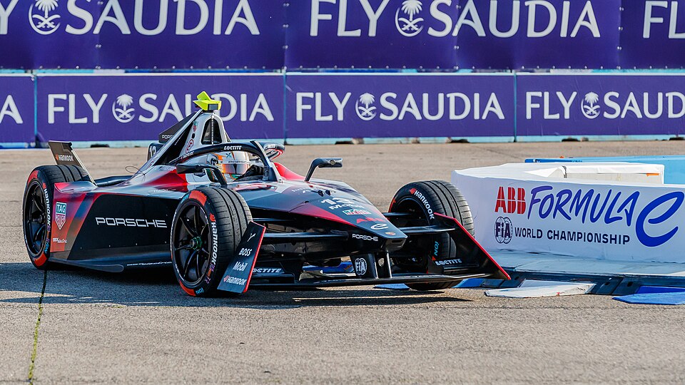 Porsche Leads Jakarta Formula E with Record Fastest Laps and Races