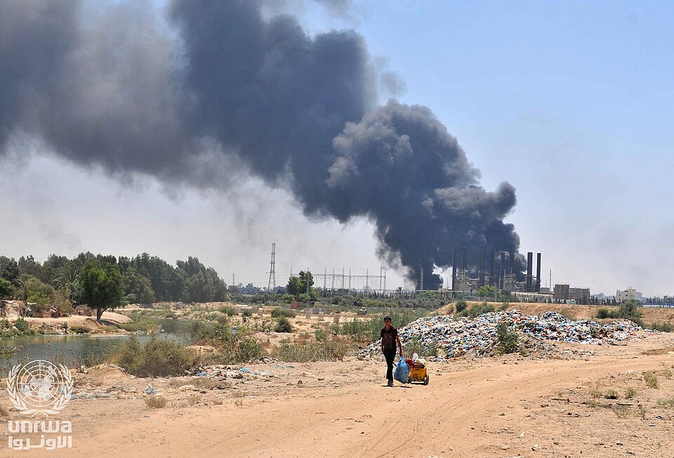 Israeli Tank Fire Kills 59 in Gaza Amid Ongoing Humanitarian Crisis