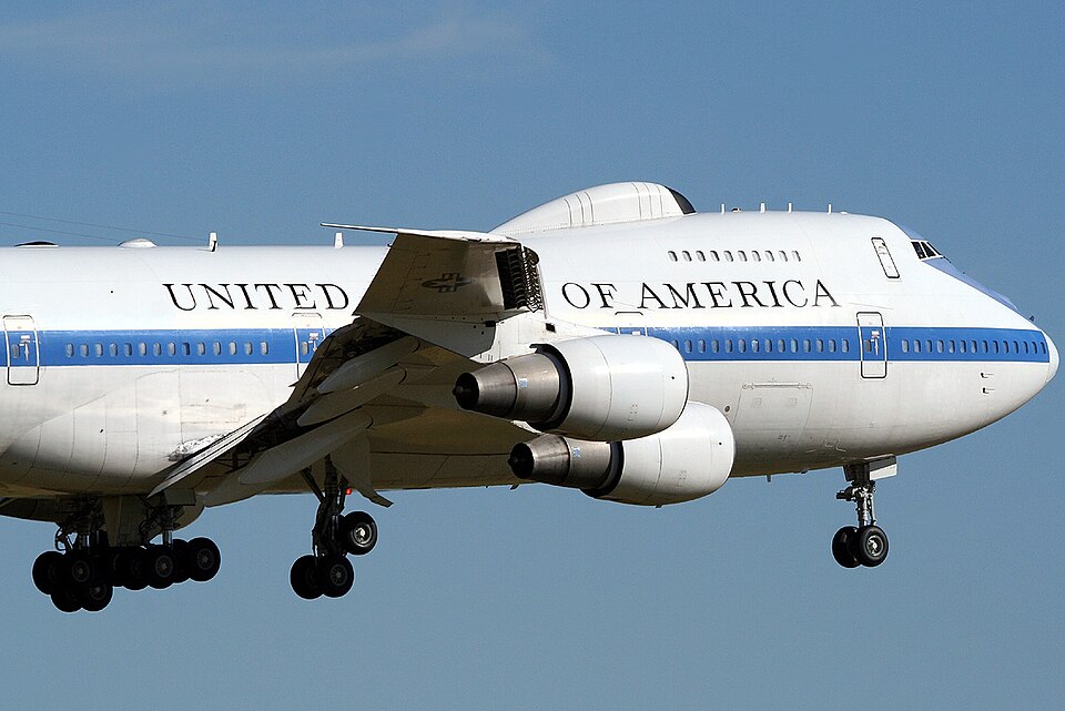 Trump's 'Doomsday Plane' Conducts Unprecedented Flight Amid Iran Tensions
