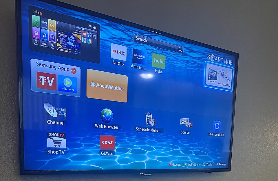 Smart TV Operating Systems: Navigating Privacy and Advertising Demands