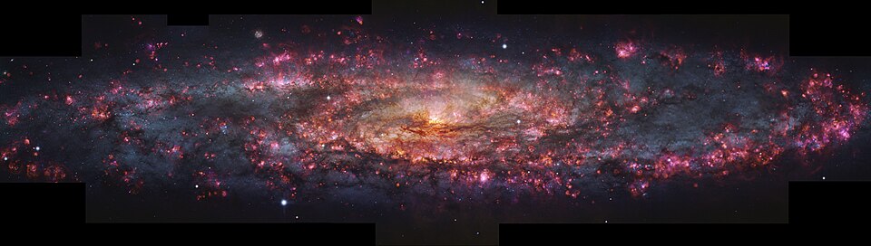 Astronomers Unveil Unprecedented Image of Starburst Galaxy NGC 253