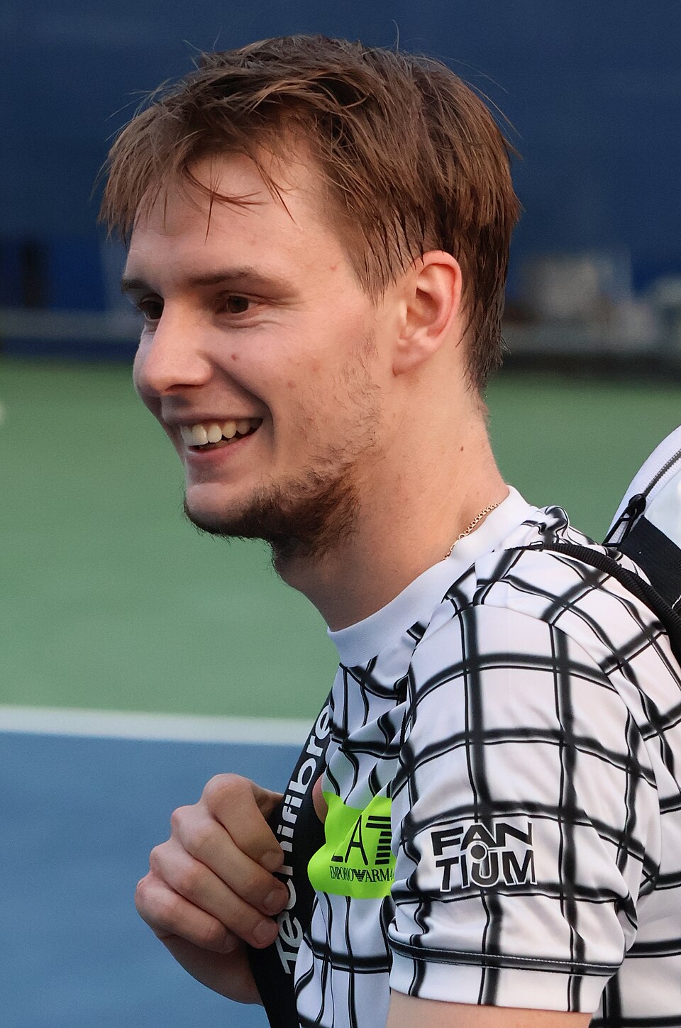 Alexander Bublik Stuns Jannik Sinner in Halle with 36 Winners
