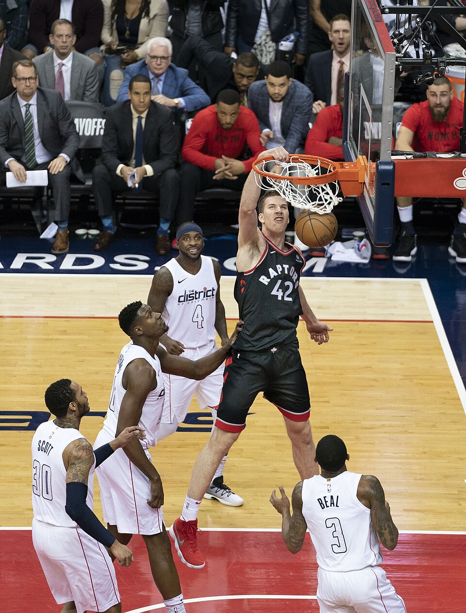 Toronto Raptors Reluctant to Trade Jakob Poeltl for Kevin Durant